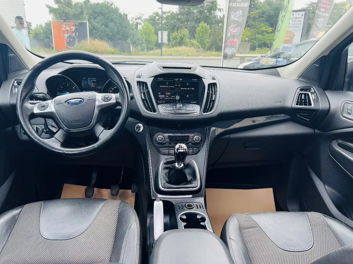 FORD KUGA