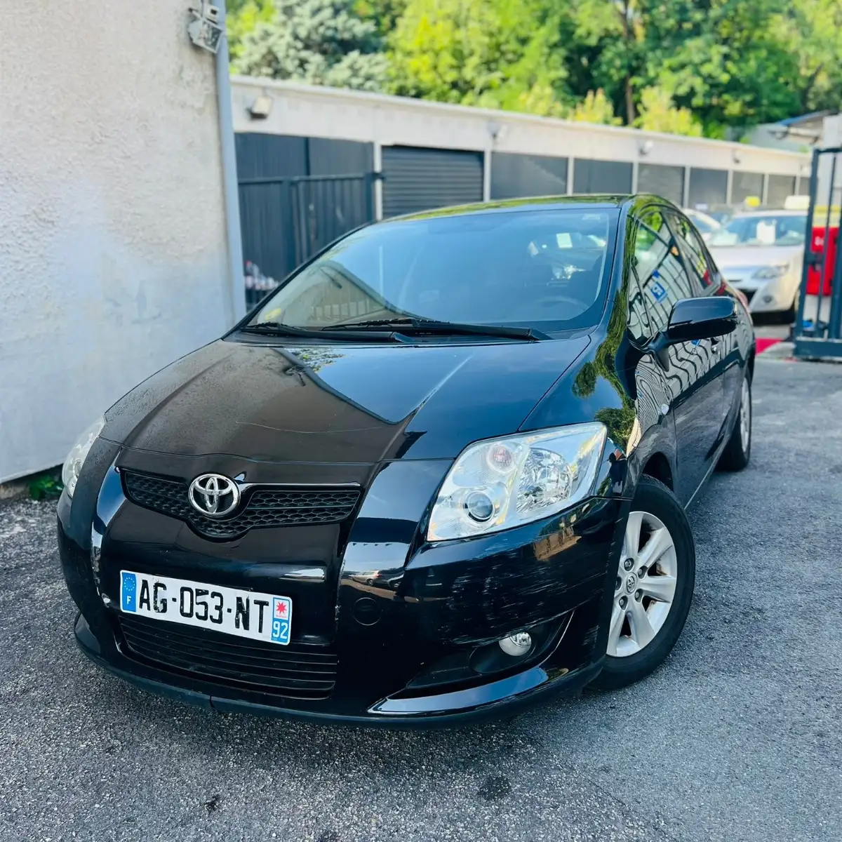 TOYOTA AURIS