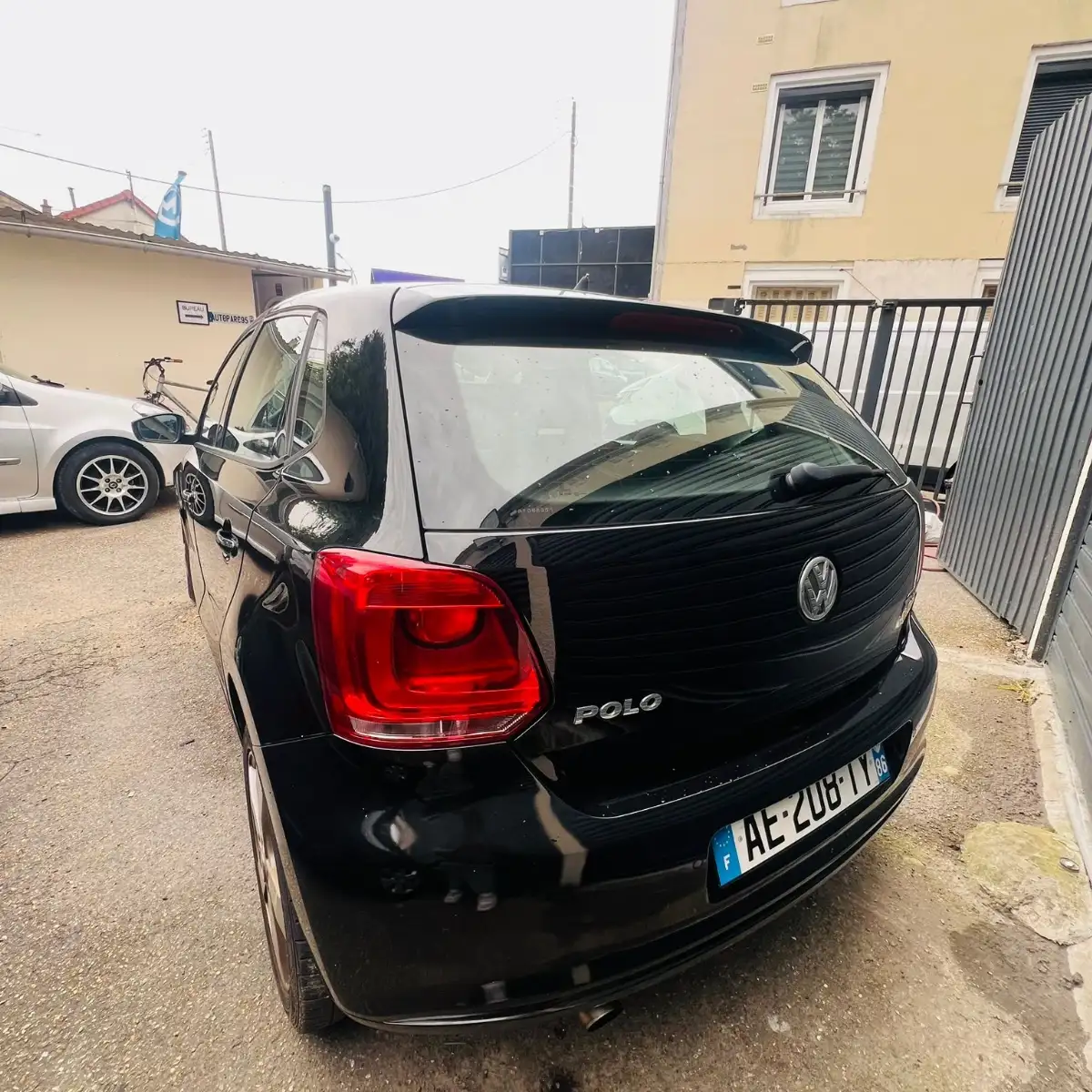 VOLKSWAGEN POLO 5