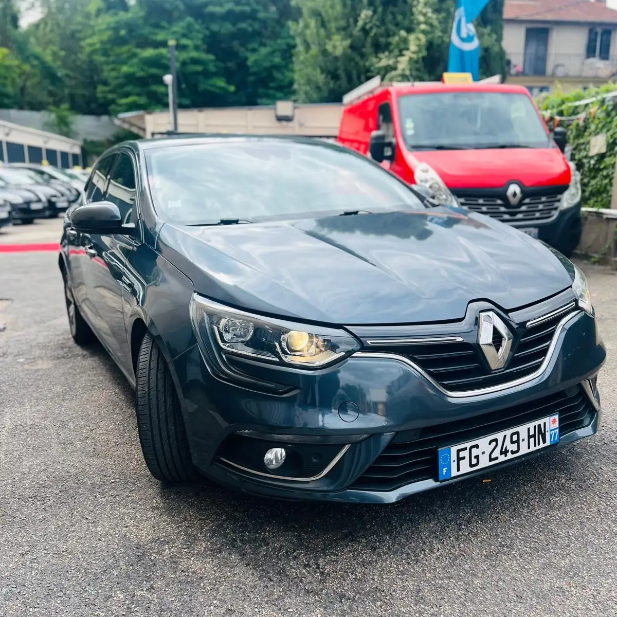 RENAULT MEGANE 4