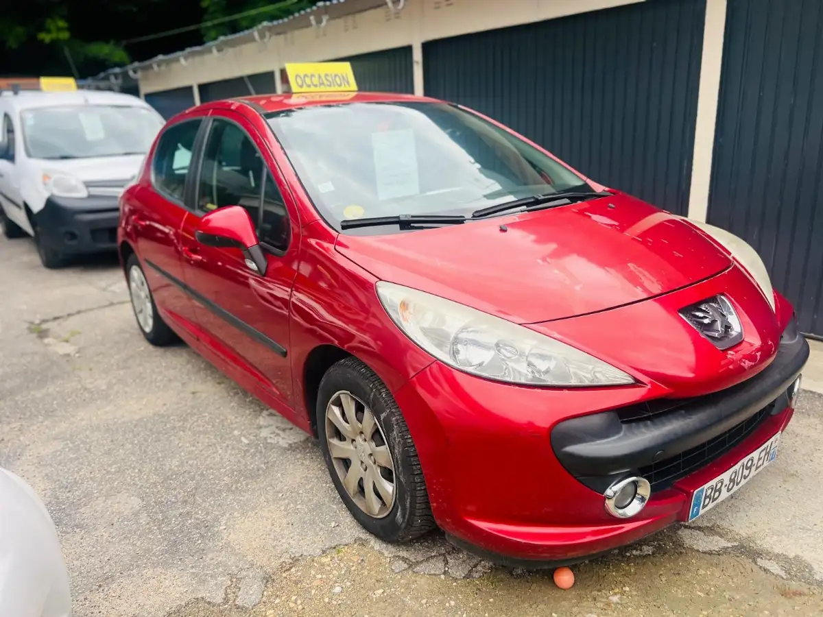 PEUGEOT 207