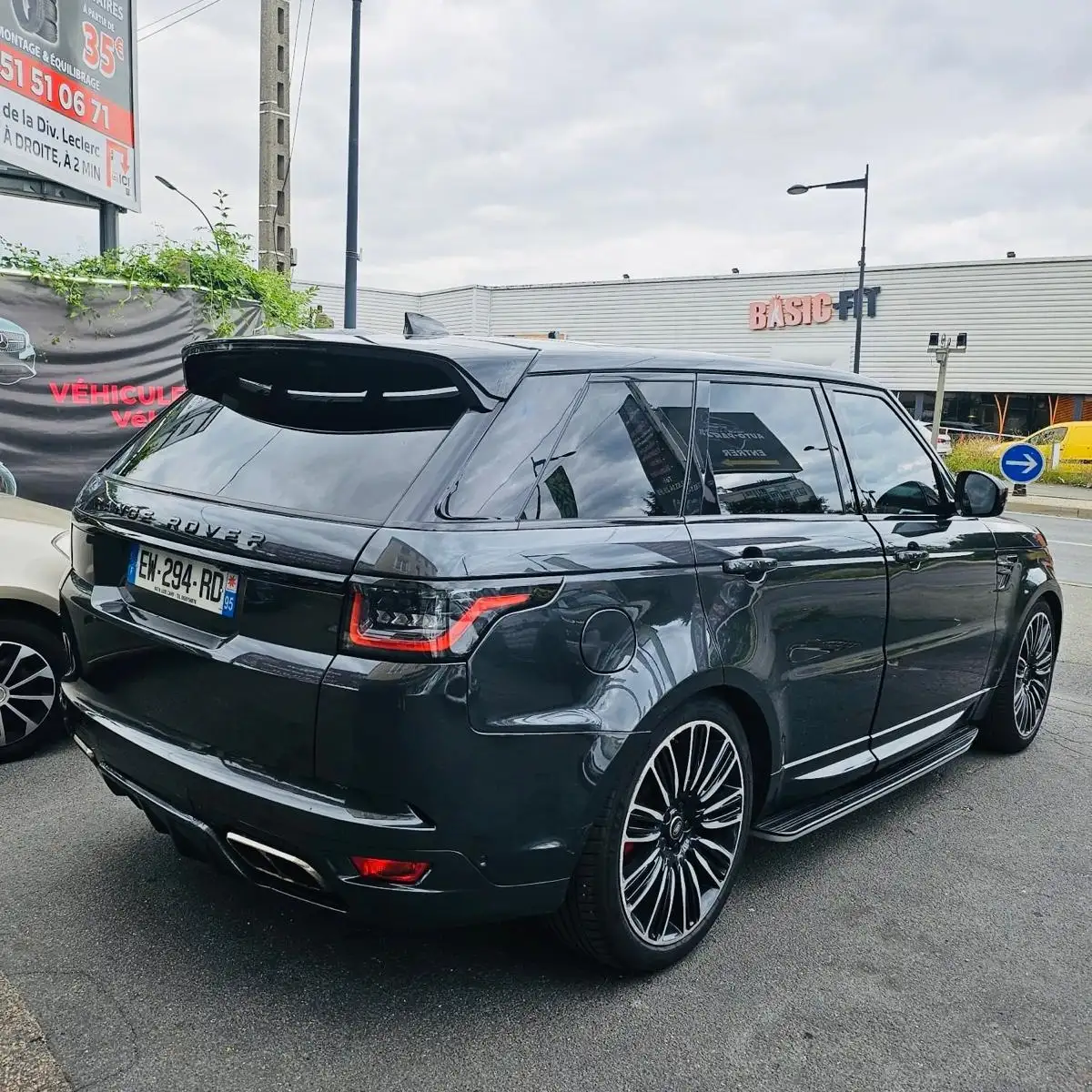 RANGE ROVER