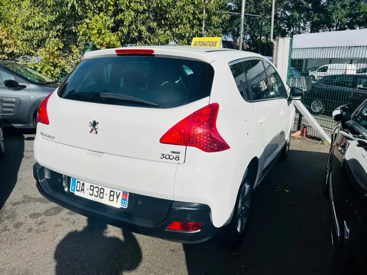 PEUGOET 3008